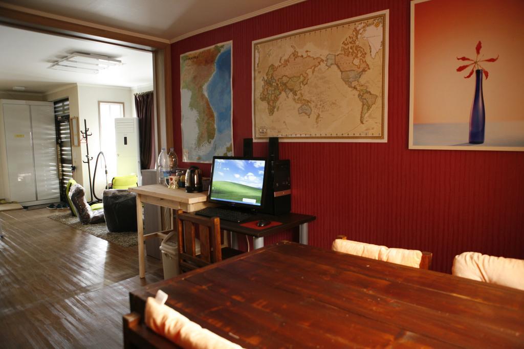 Asrama Birdsnest Hongdae Foreigner Only *