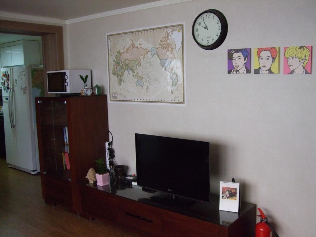 Birdsnest Hongdae Foreigner Only Asrama *