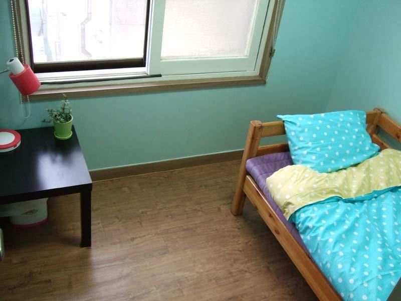 Asrama Birdsnest Hongdae Foreigner Only