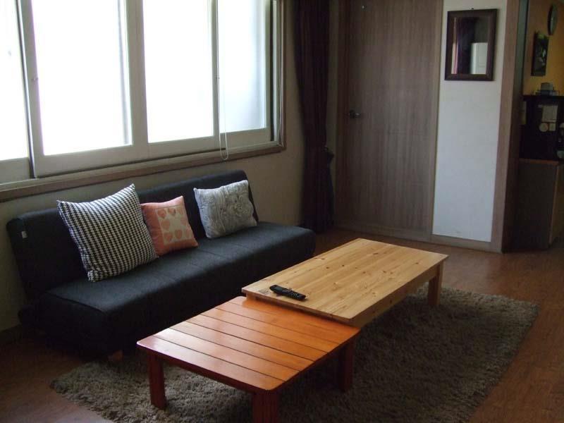 Asrama Birdsnest Hongdae Foreigner Only *